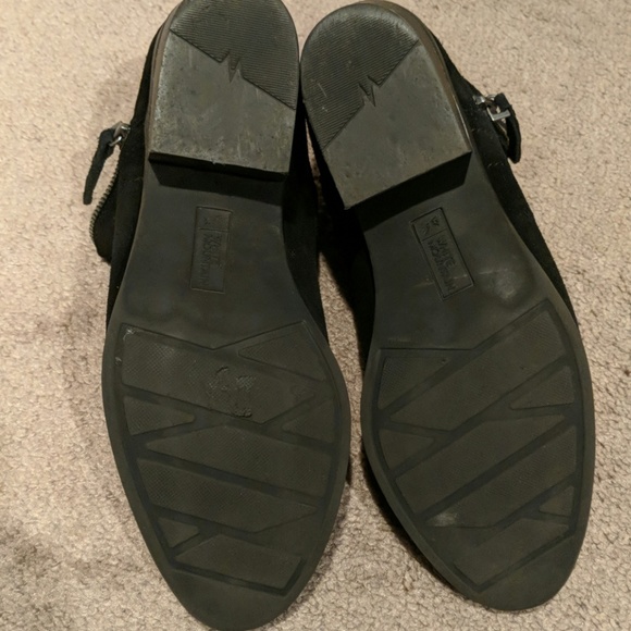 White Mountain black booties - Picture 3 of 5